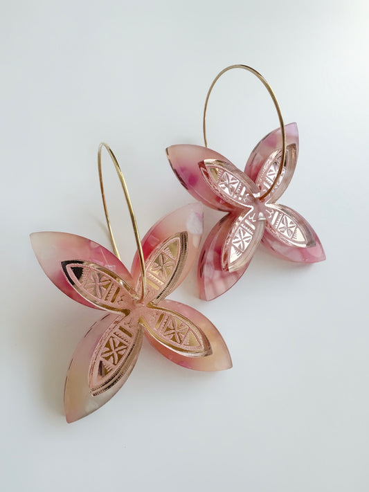 Pink & Rose Gold Tipani-shape Polynesian / Pasifika inspired earrings 